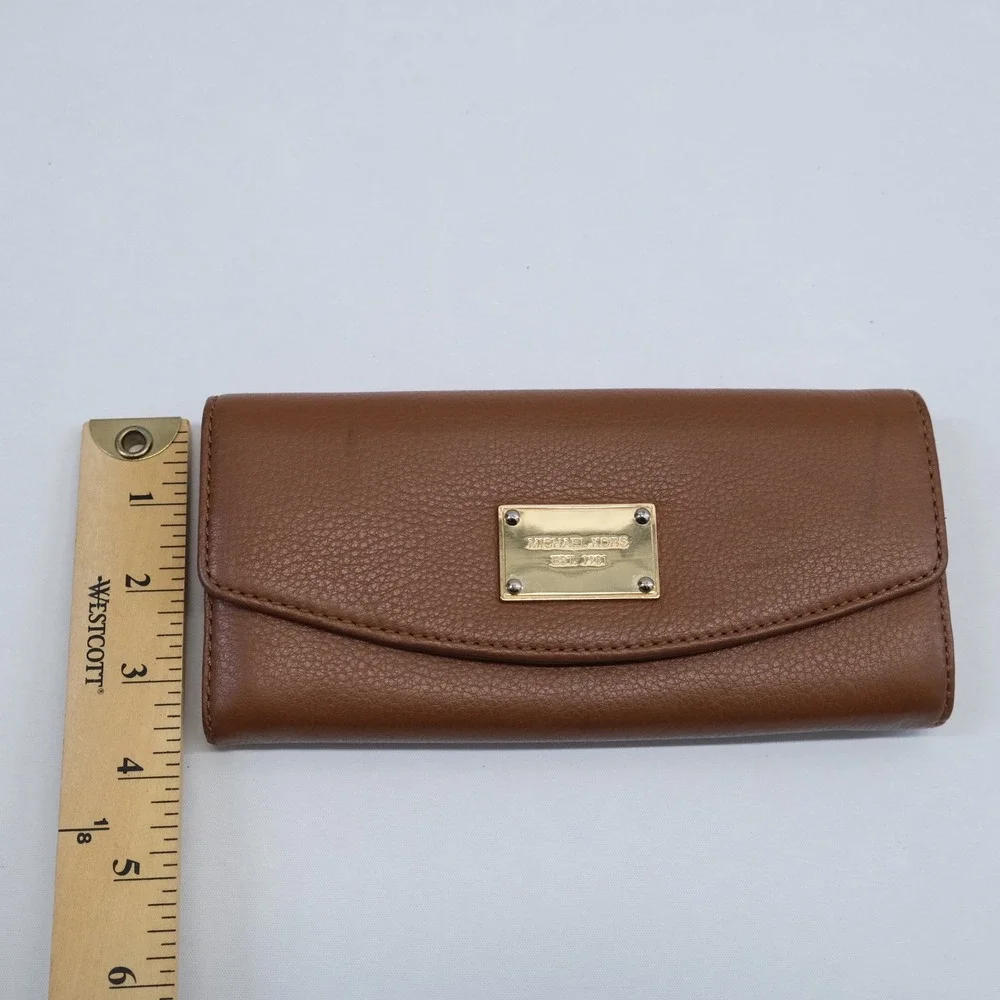 Michael Kors Wallet Women Brown Pebbled Leather Gold Logo Plate OS Classic